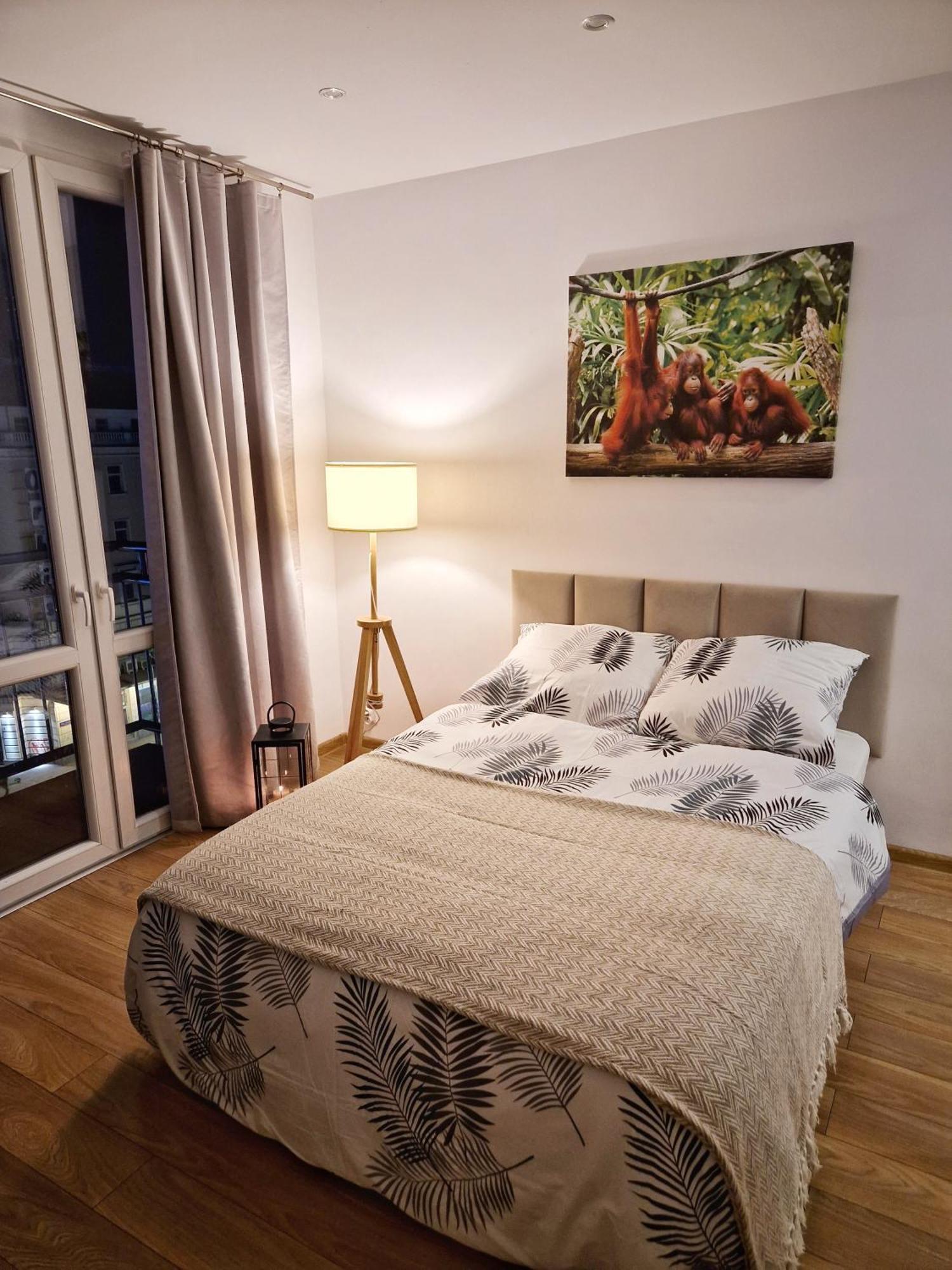 Central Hollidays Apartments Варшава Екстер'єр фото